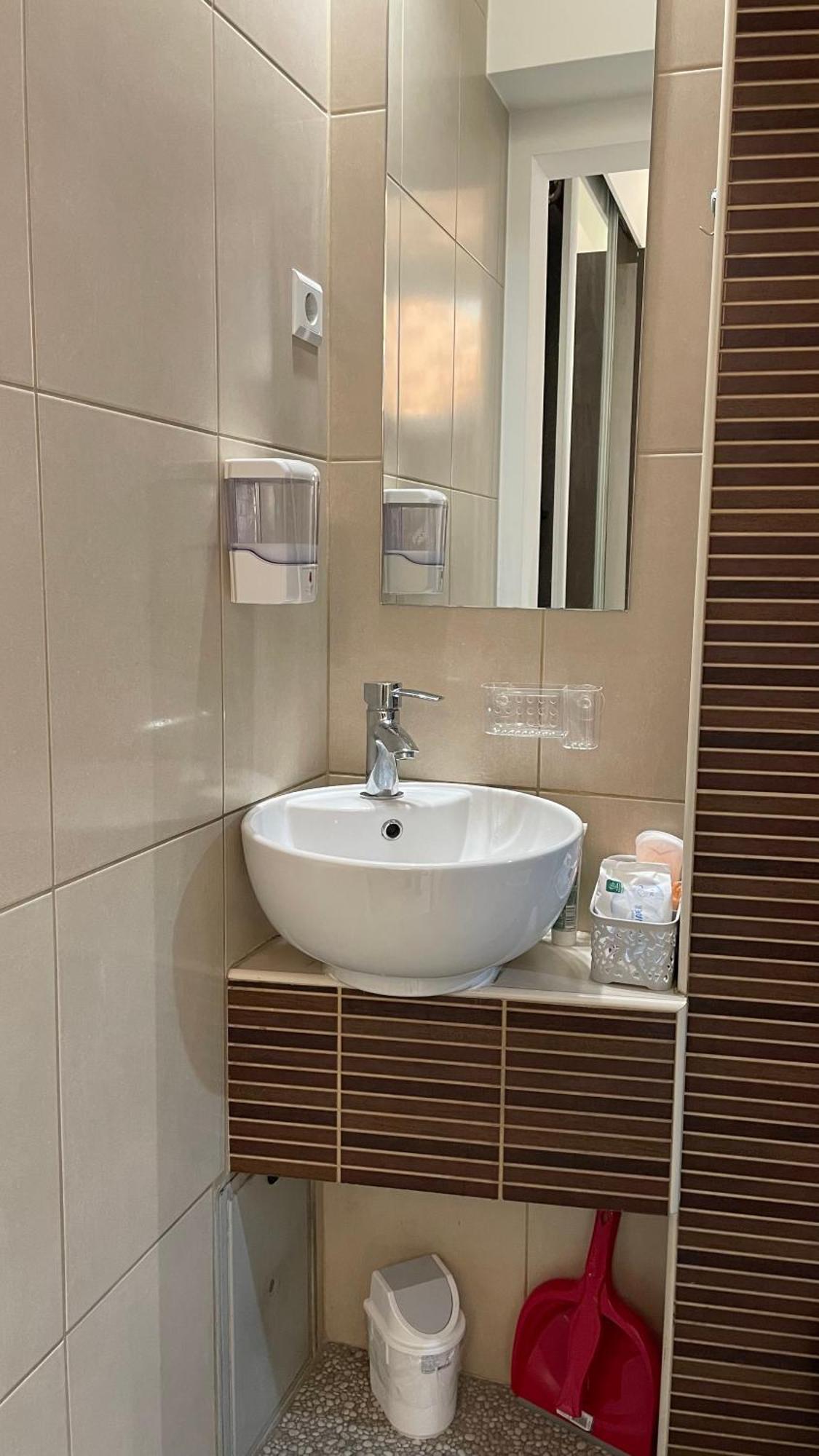 Tim Apartment Sarajevo With Private Parking المظهر الخارجي الصورة